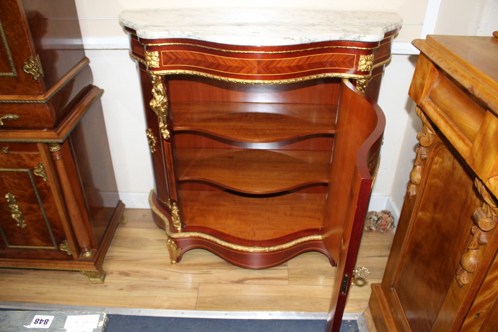 A Meuble Francais marquetry inlaid serpentine side cabinet, W.102cm D.40cm H.98cm